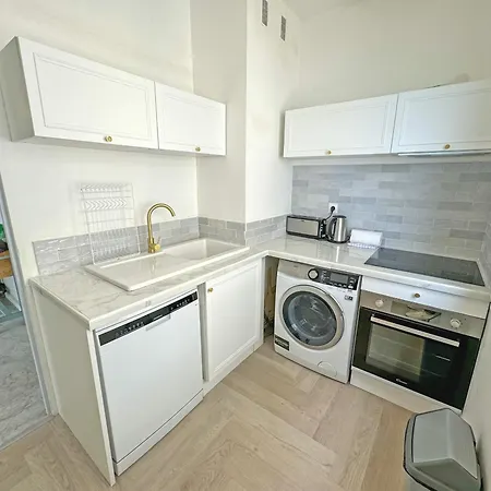 Milord Promenade 4 Apartment